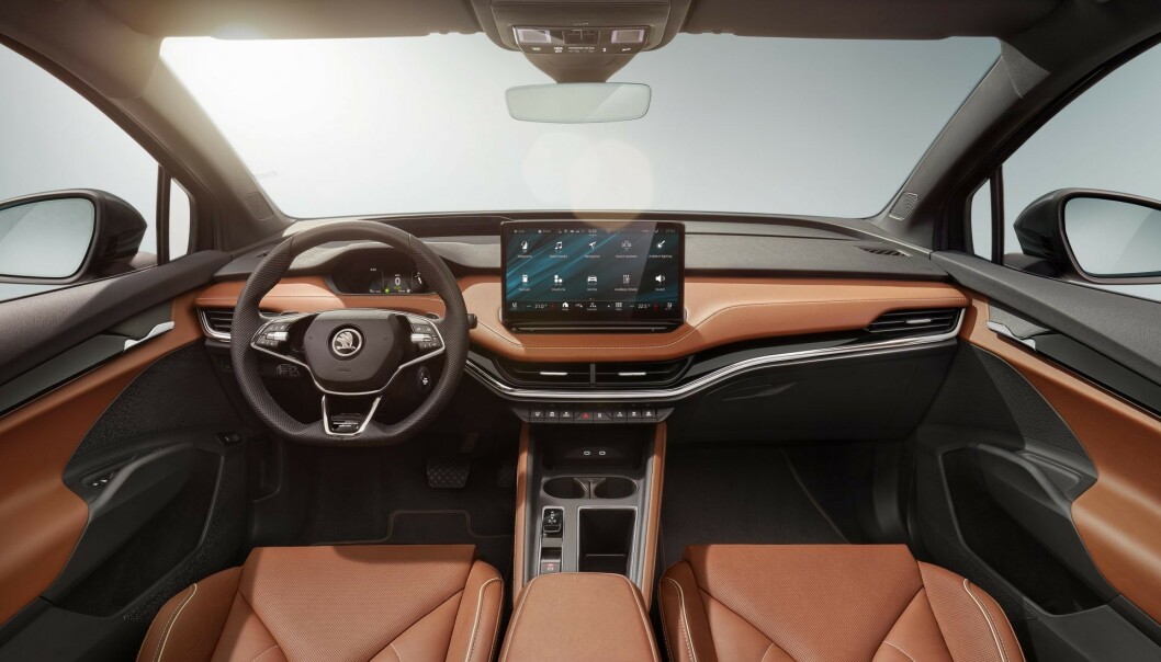 <strong>COGNAC:</strong> Brunt skinn fra vegansk lær kan være lekkert. Foto: Skoda <strong>COGNAC:</strong> Brunt skinn fra vegansk lær kan være lekkert. Foto: Skoda