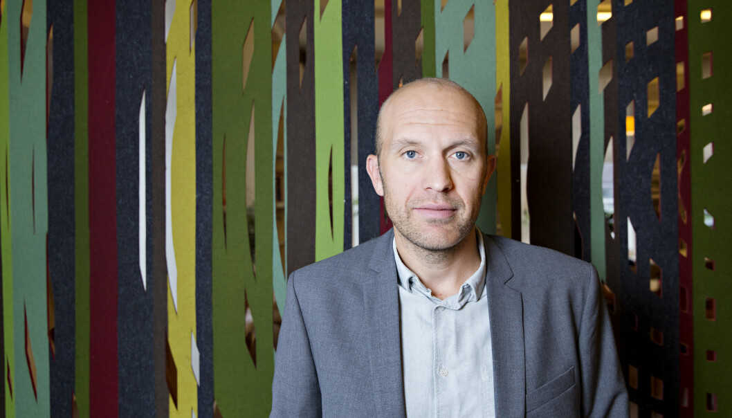 <strong>KRITISK:</strong> - Nettbrett er tenkt som et supplement, hvorfor brukes det ikke sånn, lurer Gaute Brochmann. Foto: Kristian Ridder-Nielsen <strong>KRITISK:</strong> - Nettbrett er tenkt som et supplement, hvorfor brukes det ikke sånn, lurer Gaute Brochmann. Foto: Kristian Ridder-Nielsen