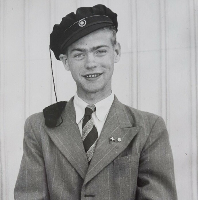 <strong>BESTEKAMERATEN:</strong> Torstein Axelsen og Arne Kristian Bakke ble kjent med hverandre da de spilte i et strykeorkester som ungdommer. De møttes igjen i Sverige rett før frigjøringen. Men Arnes liv sto ikke til å redde. FOTO: Privat (gjengitt med tillatelse fra familien) <strong>BESTEKAMERATEN:</strong> Torstein Axelsen og Arne Kristian Bakke ble kjent med hverandre da de spilte i et strykeorkester som ungdommer. De møttes igjen i Sverige rett før frigjøringen. Men Arnes liv sto ikke til å redde. FOTO: Privat (gjengitt med tillatelse fra familien)