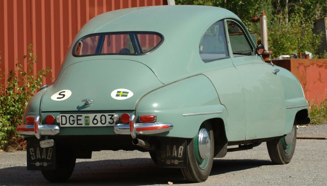 <strong>NYTT KAROSSERI:</strong> De første 92-modellene hadde et karosseri uten bagasjeromluke. Karosseriet på denne bilen ble byttet mens den gikk som testbil. Foto: Bilwebauctions <strong>NYTT KAROSSERI:</strong> De første 92-modellene hadde et karosseri uten bagasjeromluke. Karosseriet på denne bilen ble byttet mens den gikk som testbil. Foto: Bilwebauctions