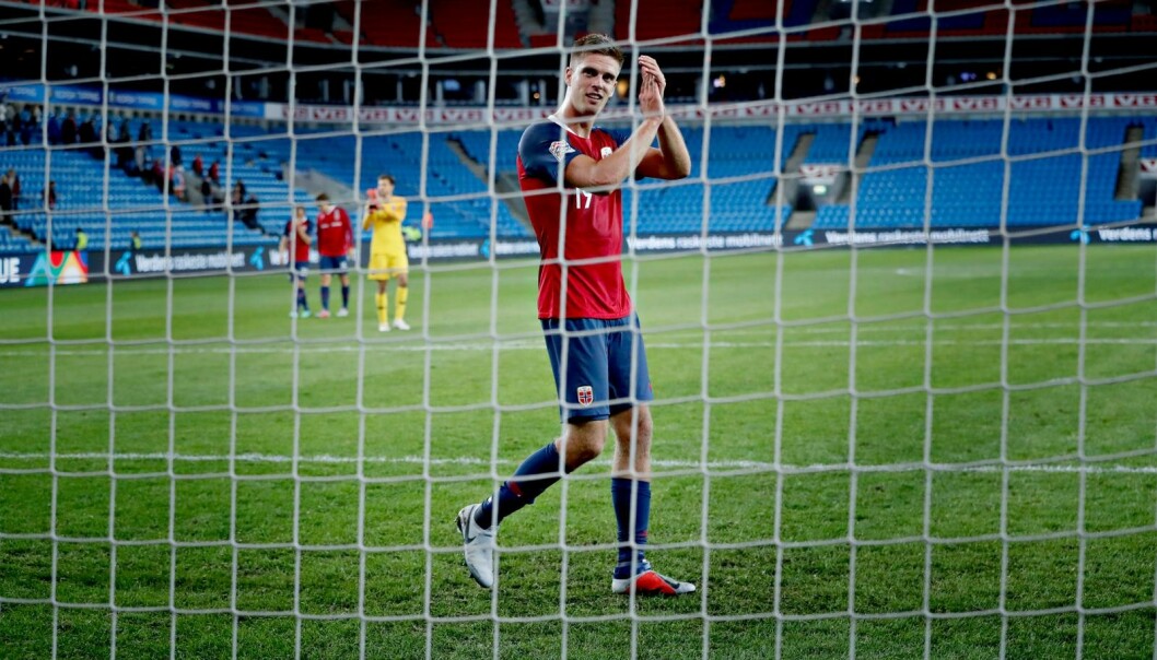 <strong>FAST INVENTAR:</strong> Markus Henriksen får tillit med flagget på brystet gang på gang. Foto: Bjørn Langsem <strong>FAST INVENTAR:</strong> Markus Henriksen får tillit med flagget på brystet gang på gang. Foto: Bjørn Langsem