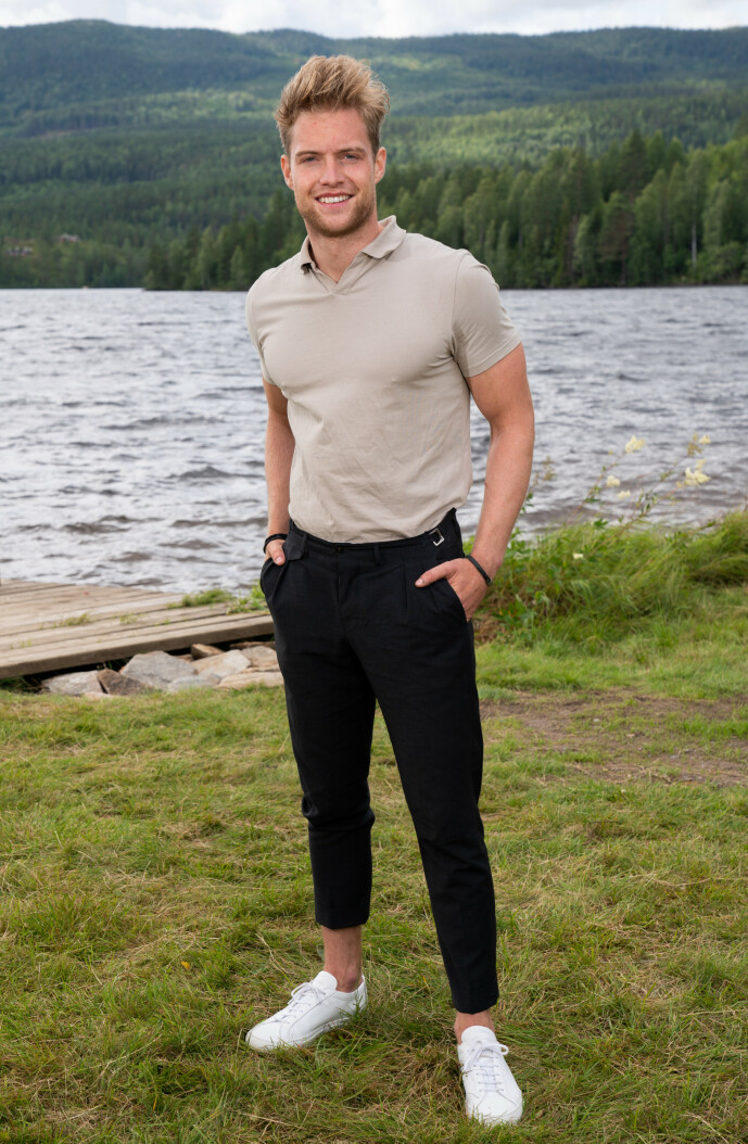 <strong>VIKTIG ERFARING:</strong> Sindre Nyeng sitter på mye brukbar erfaring å ta med seg på gården. Han er heller ikke fremmed for en romanse, men tror det er lettere å skape gode vennskap. Foto: Alex Iversen / TV 2 <strong>VIKTIG ERFARING:</strong> Sindre Nyeng sitter på mye brukbar erfaring å ta med seg på gården. Han er heller ikke fremmed for en romanse, men tror det er lettere å skape gode vennskap. Foto: Alex Iversen / TV 2
