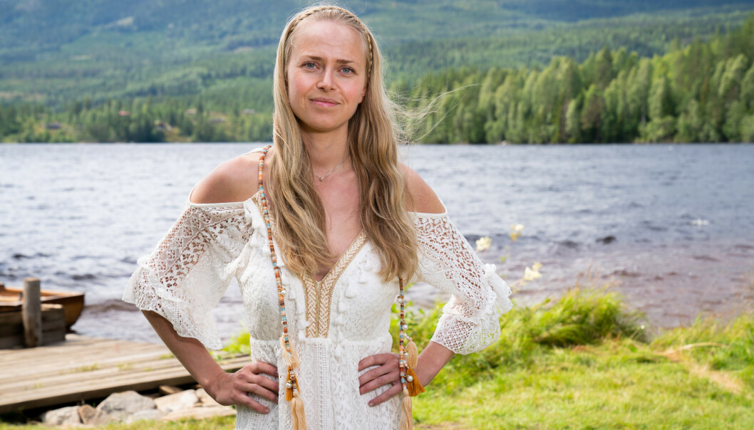 <strong>VIL KOBLE AV:</strong> Tove Moss Lohne vil koble av fra en ellers hektisk hverdag. Hun vil også hjelpe de andre deltakerne til å finne ro og balanse. Foto: Alex Iversen / TV 2 <strong>VIL KOBLE AV:</strong> Tove Moss Lohne vil koble av fra en ellers hektisk hverdag. Hun vil også hjelpe de andre deltakerne til å finne ro og balanse. Foto: Alex Iversen / TV 2