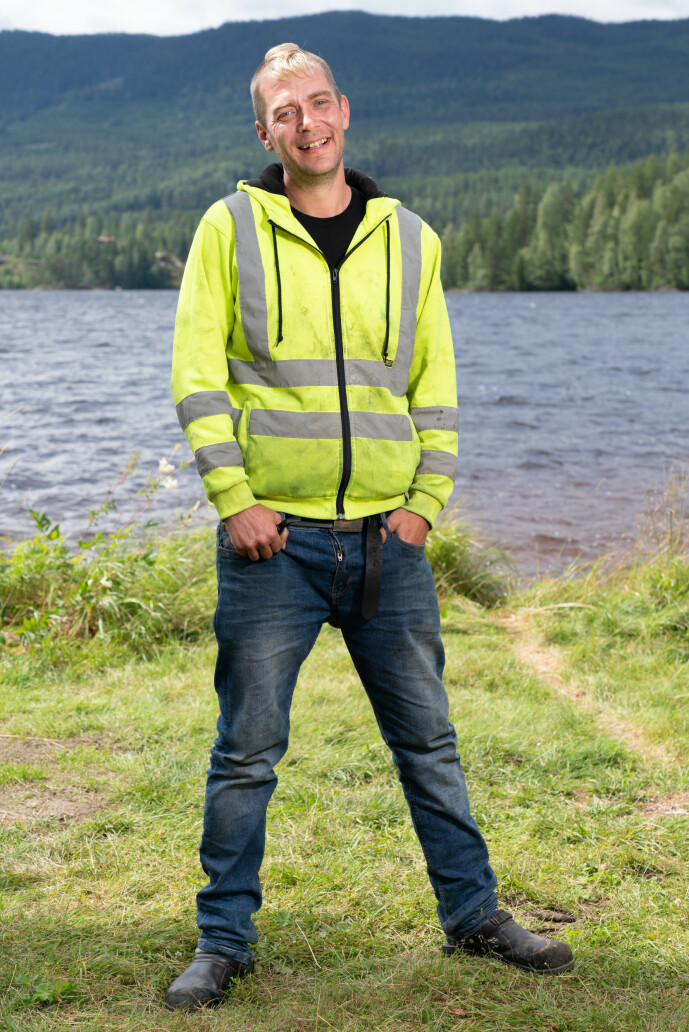 <strong>KLAR:</strong> 36 år gamle Raymond Røskeland håper han ikke møter noen feminine gutter på tv-gården. Foto: Alex Iversen / TV 2 <strong>KLAR:</strong> 36 år gamle Raymond Røskeland håper han ikke møter noen feminine gutter på tv-gården. Foto: Alex Iversen / TV 2
