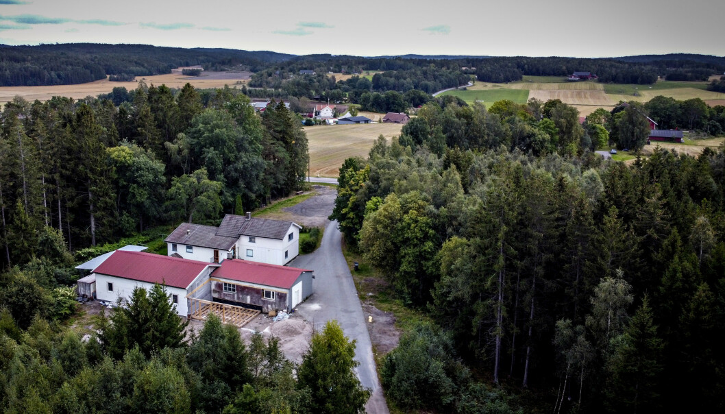 <strong>SMITTEUTBRUDD:</strong> Smittreutbruddet i Sarpsborg knyttes til feiringen av den muslimske høytiden Ashura i lokalene til Al-Ghadir Islamsk Senter i Skjeberg. Foto: Bjørn Langsem / Dagbladet <strong>SMITTEUTBRUDD:</strong> Smittreutbruddet i Sarpsborg knyttes til feiringen av den muslimske høytiden Ashura i lokalene til Al-Ghadir Islamsk Senter i Skjeberg. Foto: Bjørn Langsem / Dagbladet