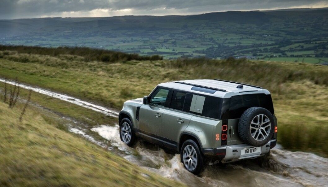 <strong>«UTEN LYD»:</strong> Importøren mener Land Rover Defender P400e kan kjøre offroad uten å bråke. Foto: Land Rover <strong>«UTEN LYD»:</strong> Importøren mener Land Rover Defender P400e kan kjøre offroad uten å bråke. Foto: Land Rover