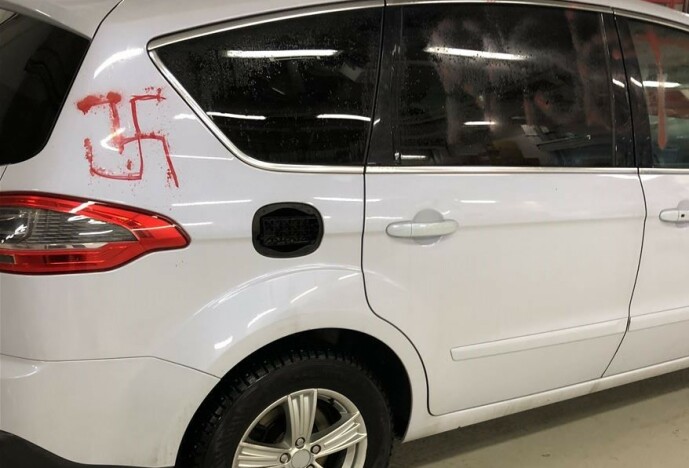 <strong>HÆRVERK:</strong> Bilder fra politiets bevisoppgave i Bertheussen-saken. Foto: Politiet / PST / NTB Scanpix <strong>HÆRVERK:</strong> Bilder fra politiets bevisoppgave i Bertheussen-saken. Foto: Politiet / PST / NTB Scanpix