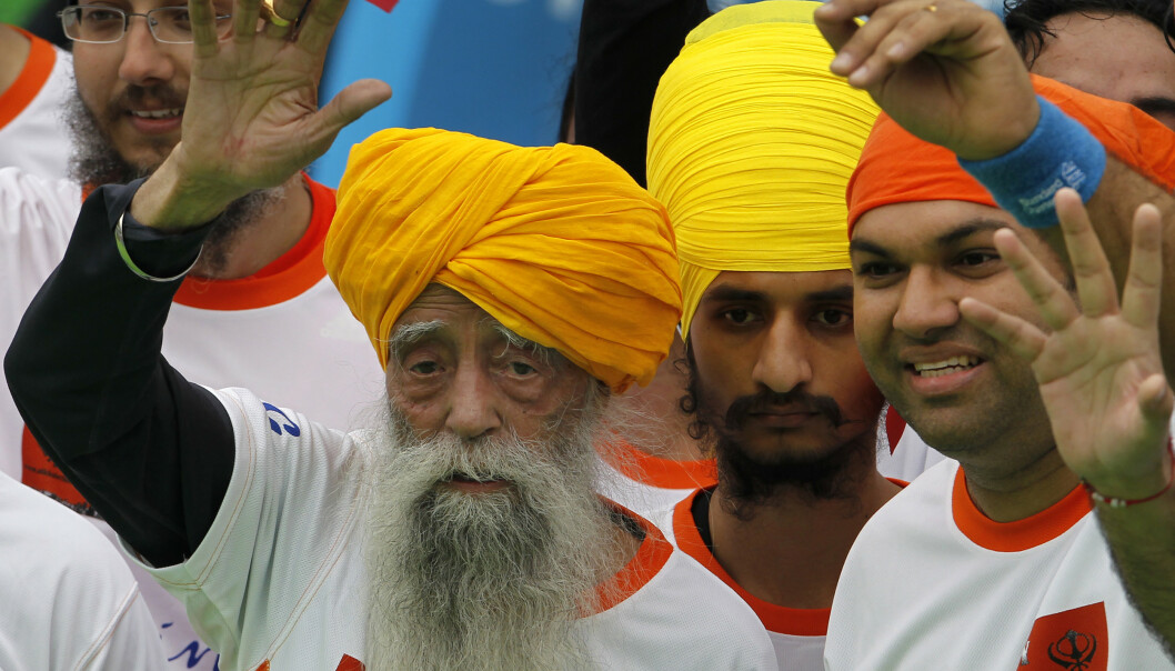 <strong>LEVENDE LEGENDE:</strong> Fauja Singh har løpt seg inn i hjertene til løpere verden over. Han er antakelig den eneste personen over 100 år som har løpt maraton. Her er han i aksjon, 101 år gammel. Foto: NTB scanpix <strong>LEVENDE LEGENDE:</strong> Fauja Singh har løpt seg inn i hjertene til løpere verden over. Han er antakelig den eneste personen over 100 år som har løpt maraton. Her er han i aksjon, 101 år gammel. Foto: NTB scanpix