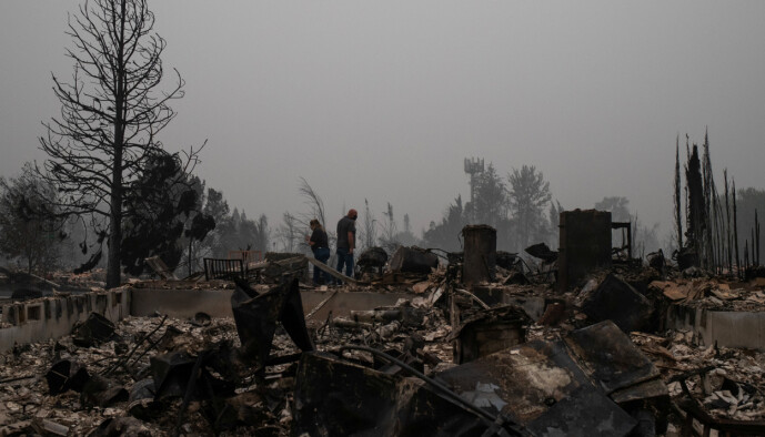 <strong>- KRIGSSONE:</strong> Deler av Oregon ser ut som en krigssone etter brannene. Foto: Andrees Latif / Reuters / NTB scanpix <strong>- KRIGSSONE:</strong> Deler av Oregon ser ut som en krigssone etter brannene. Foto: Andrees Latif / Reuters / NTB scanpix