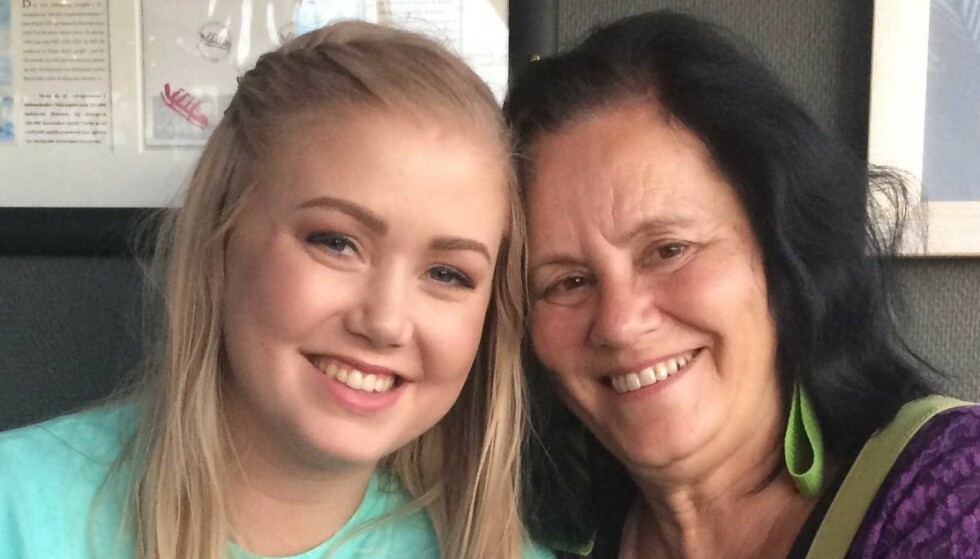 Opens up about mom's cancer Opens up about mom's cancer
