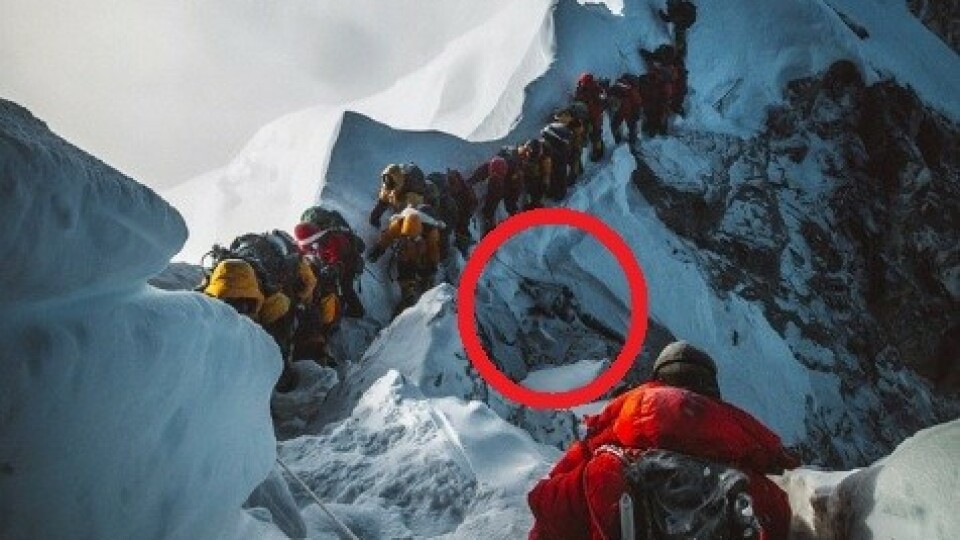 Rystende bilde viser den brutale kampen for å nå toppen