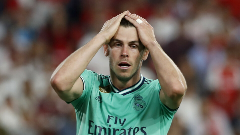Berbatov langer ut mot Bale-behandling